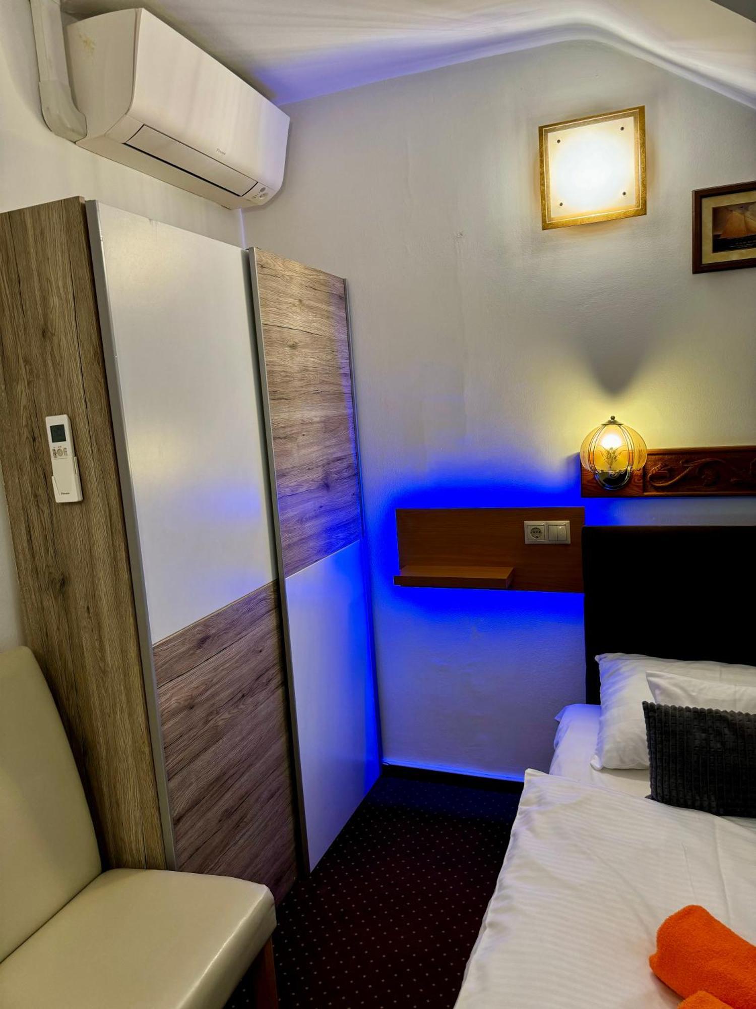 Feszek Fogado - Nest Bed & Breakfast
