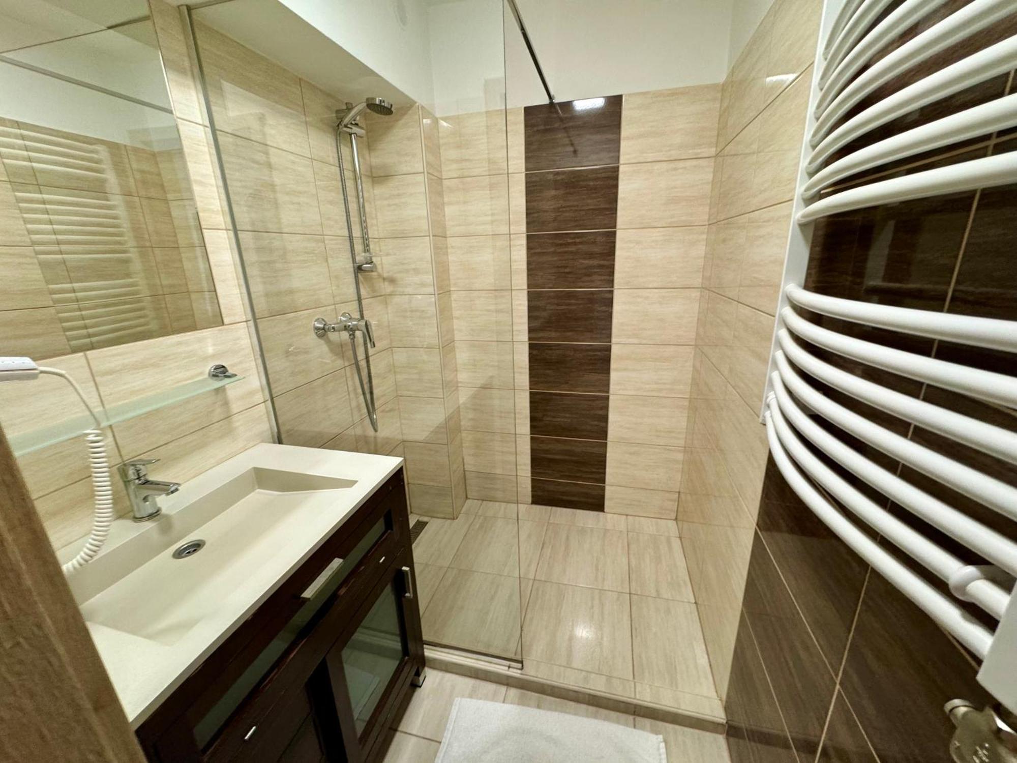 Feszek Fogado - Nest Bed & Breakfast Mosonmagyarovar