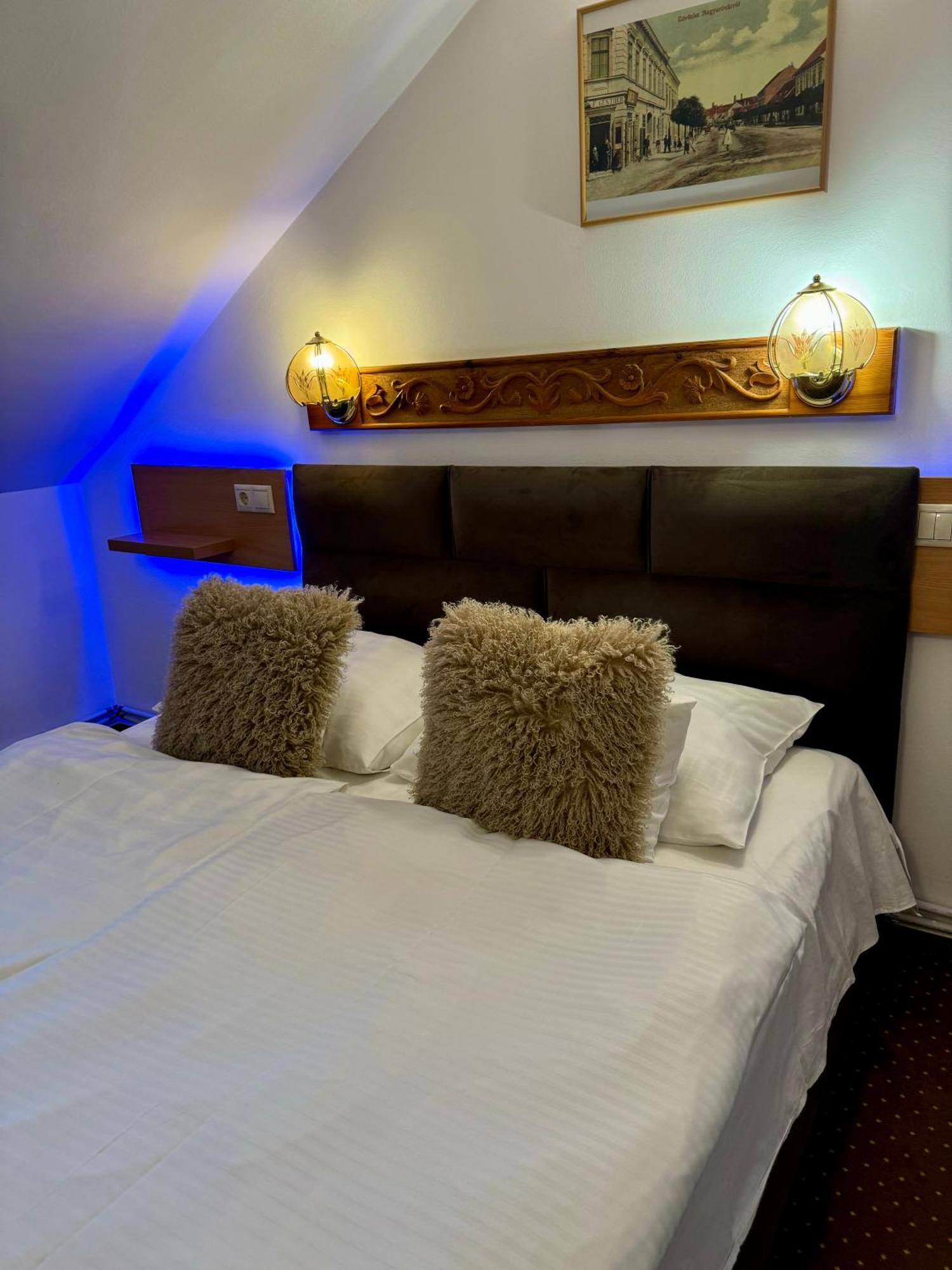 Feszek Fogado - Nest Bed & Breakfast Mosonmagyarovar