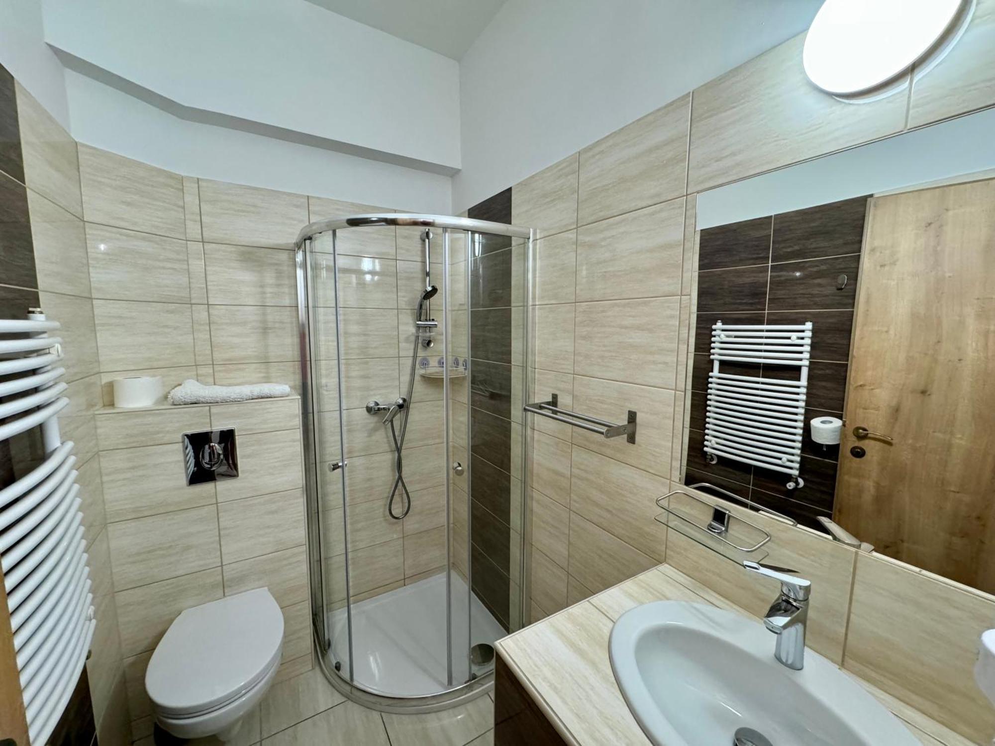 Bed & Breakfast Feszek Fogado - Nest 2*